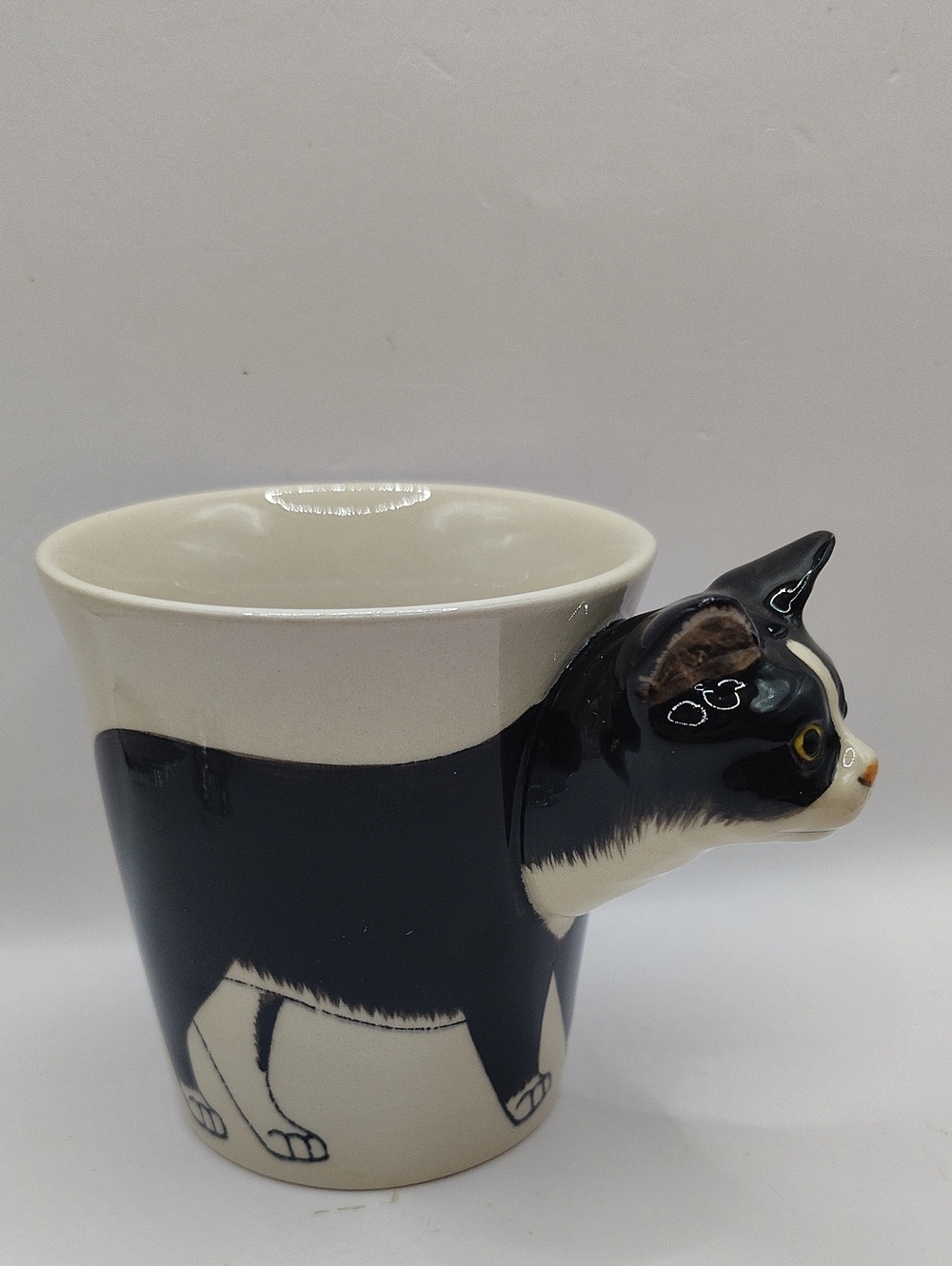 Ceramic Black & White Tuxedo Cat Mug with 3D Cat Handle